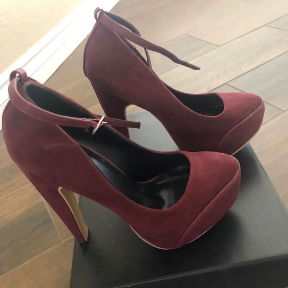 Woman’s shoes